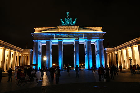 Berlín, Brandenburská brána, pamiatka, noc