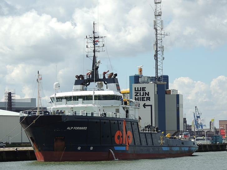 tug, rotterdam, lekhaven