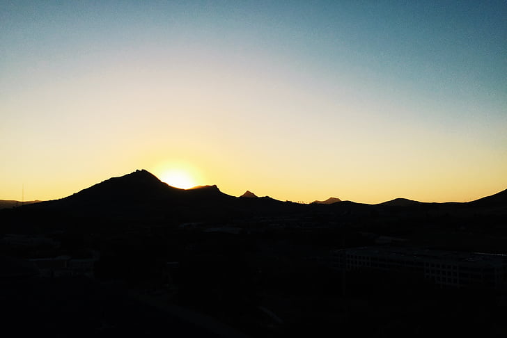 montanhas, cume, pôr do sol, silhueta, Crepúsculo, efeito da luz, paisagem