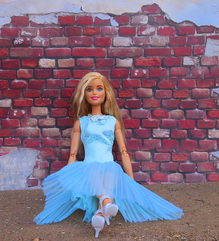 Barbie, pop, blonde, vergadering, bakstenen muur, poseren, glamour