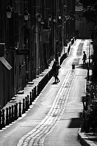 aix-en-provence, evening light, shadow, black and white