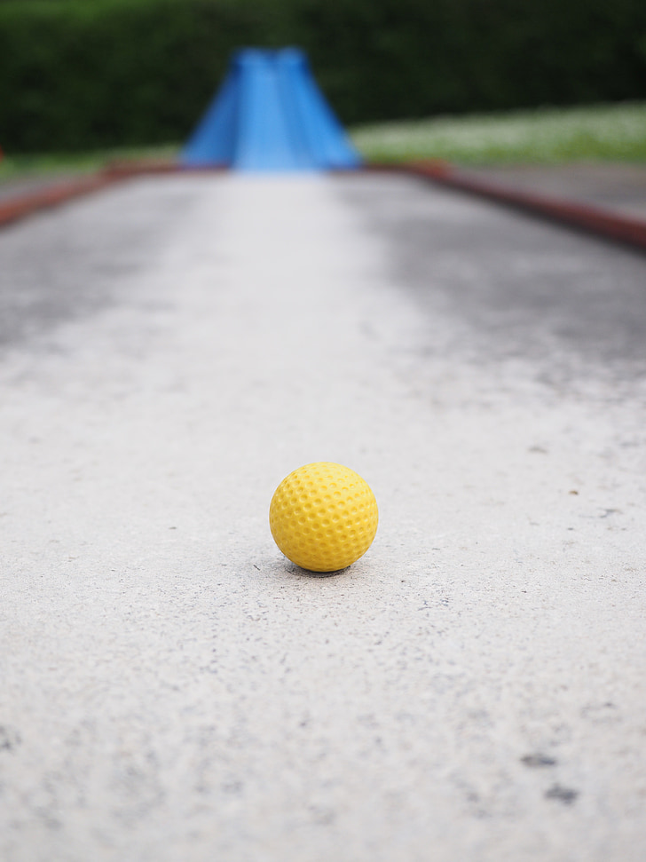 bola, bola mini golf, kuning, kotak-kotak, Panduan bola, mini golf, Minigolf tanaman