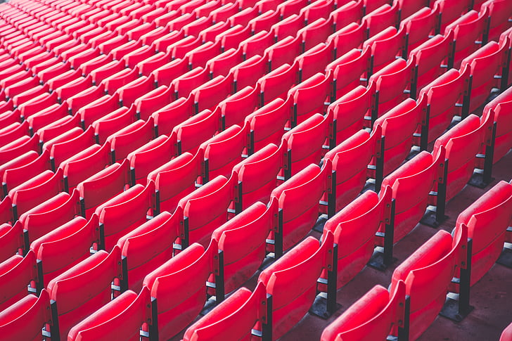 rood, Stadion, tribunes, plastic stoel, in een rij, dag, binnenshuis