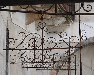 Barana, ferro forjat, arabesc, joieria, metall, balcó, Històricament