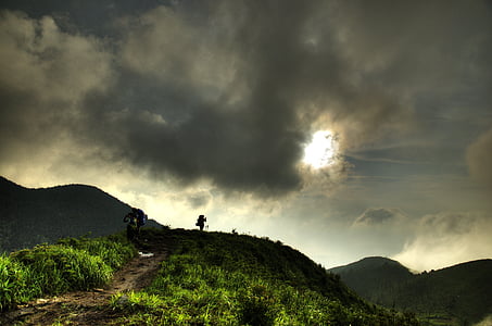 wugongshan, Backpackers, sončni zahod, temni oblaki