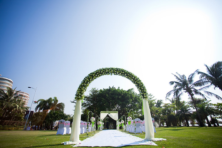 ceremony pavilion, wedding, white and green