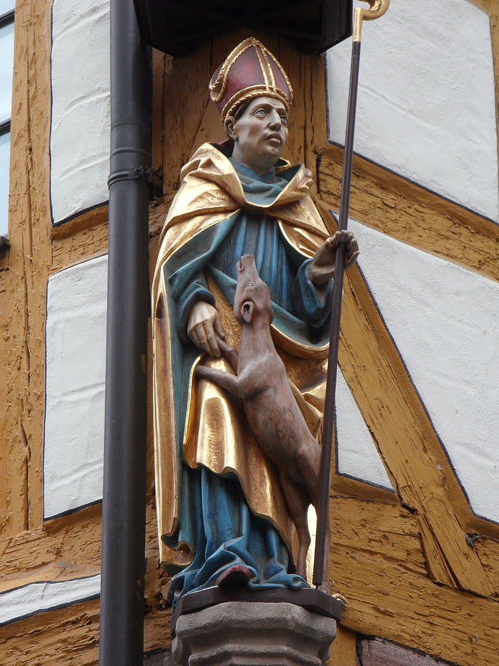 piiskop, Statue, Püha, skulptuur, kuld, kuldne, maja fassaad