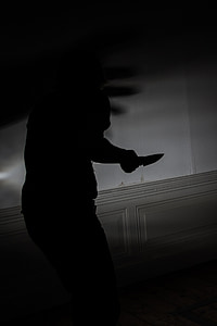 knife, murder, fear, voltage, attack, suspected, night