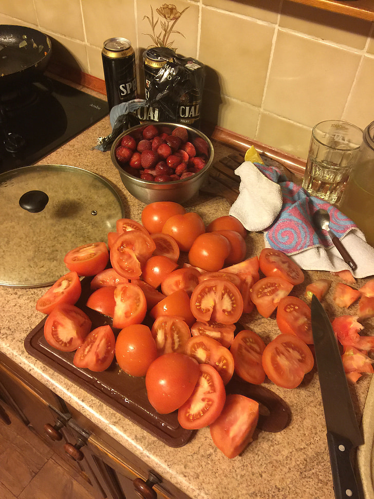 домати, сметана на доматен, доматена супа, готвене, кухня, супа, хранене