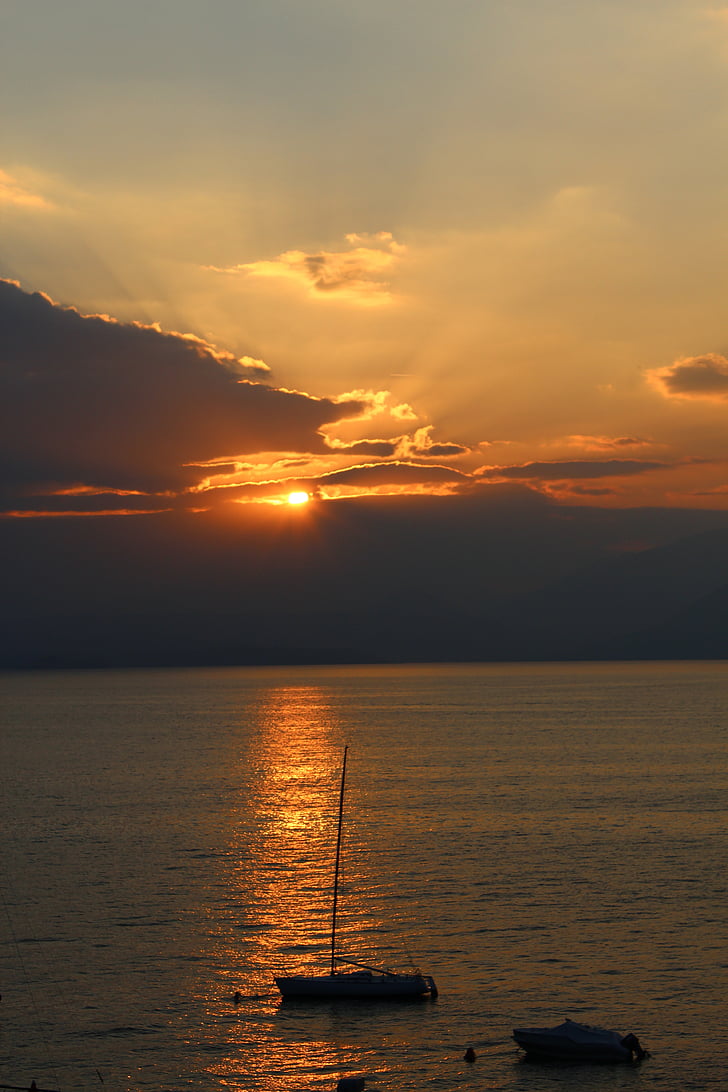 garda, clouds, sun, sailing boats, abendstimmung, sunset, water