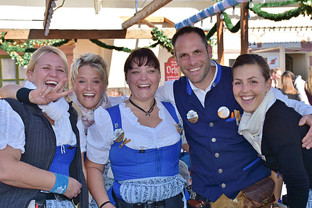 Oktoberfest, München, Bavaria, Germania, tradiţia, Festivalul de folclor, cort