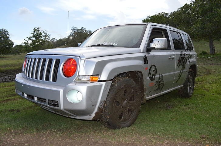 jeep, offroad, 4x4, dirty wheels, crossover