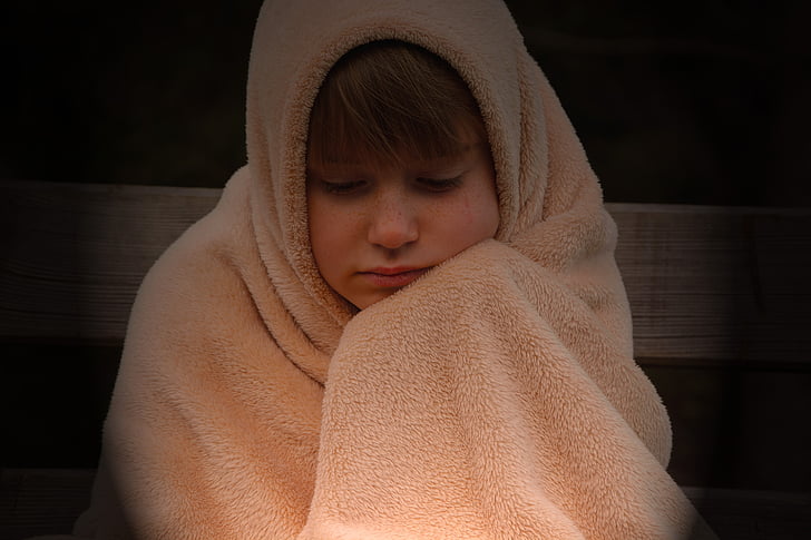 child, girl, blanket, evening, ze, alone, lonely