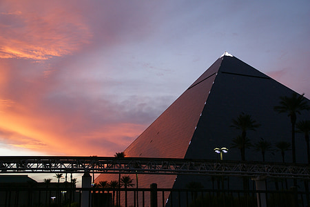 Luxor, Hotel, Las vegas, Nevada, Ameerika Ühendriigid, videvik, õhtul