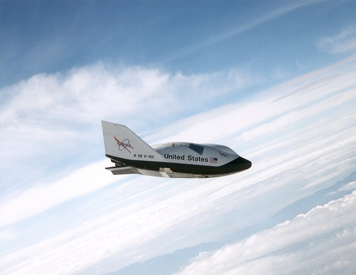 x-38, kosmické lodi, letu, mraky, posádka návrat, létání, test mise