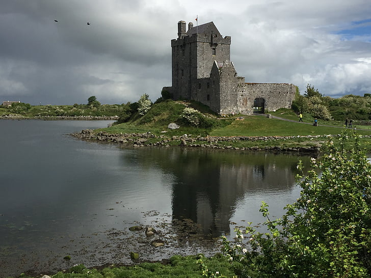 dvorac, Irska, ruševine