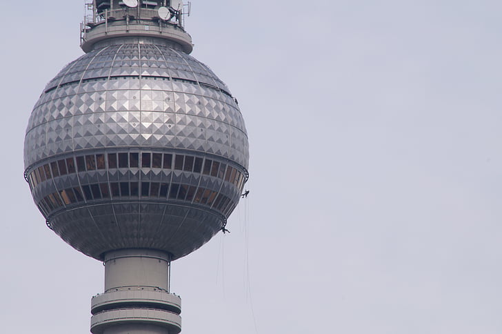 Berlín, televízna veža, stavebné práce, pracovníkov, strach z výšok, Nemecko, lopta