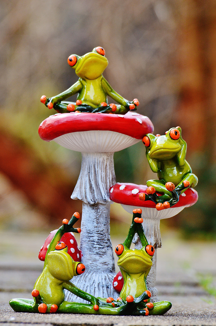 frogs, mushrooms, figures, funny, cute, animals, sweet