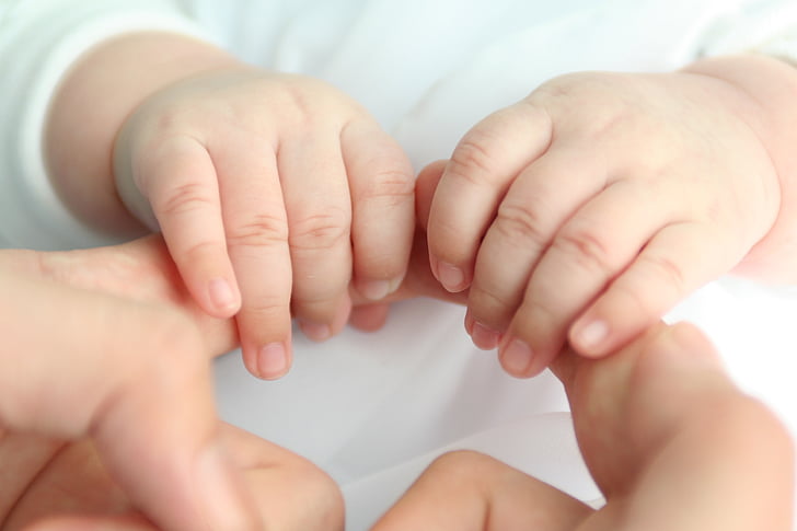 nadó, l'amor, mà nadó, part del cos humà, mà humana, Unió, infantesa