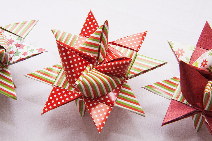 Origami, kunst van het vouwen van papier, vouwen, 3 dimensionale, object, ster, geometrische lichamen