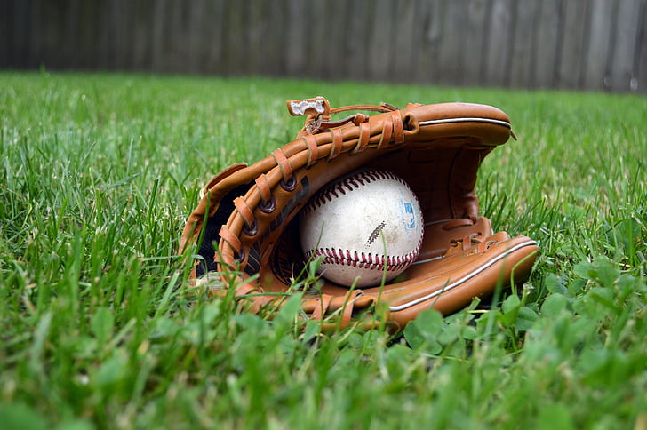Baseball, rukavice, lopta, tráva, yard, kožené, hrať