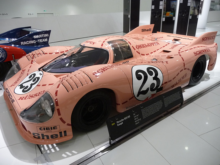 Porsche, cūku tauki, rozā, muzejs