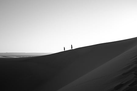 песчаные дюны, Прогулка людей, песок, Природа, люди, ходьба, небо