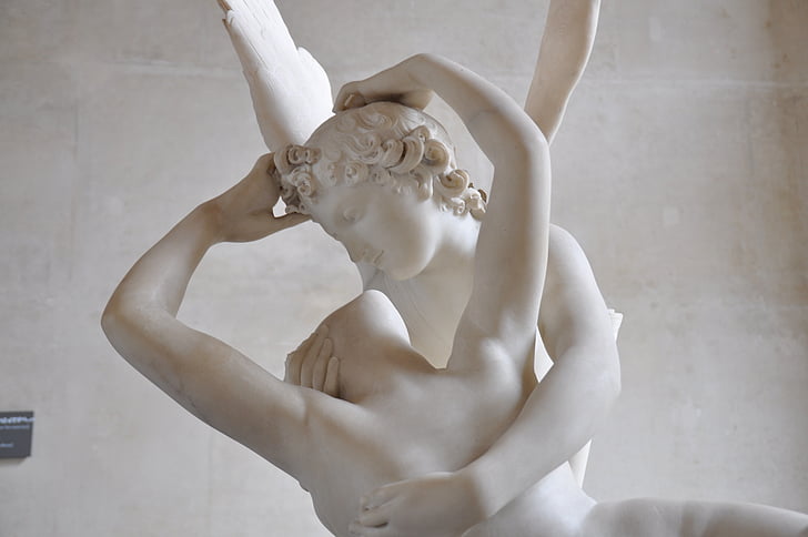 Amor a Psyché, Louvre, Paříž, mramor, šenku, socha