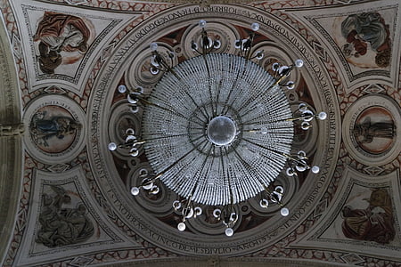 Cattedrale, grande lampada, Baeza, all'interno della Cattedrale, soffitto di Cattedrale