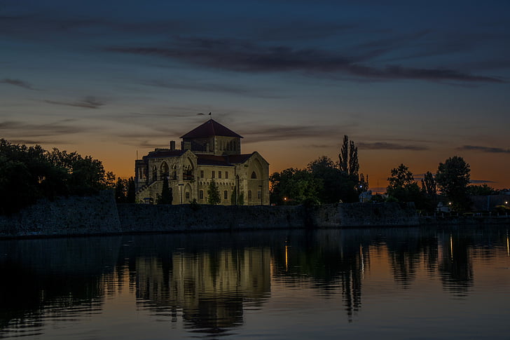 tata, castle, in the evening