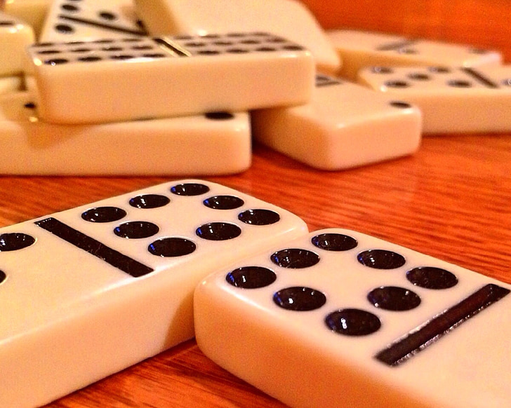 dominoes, game, domino, entertainment, play, leisure