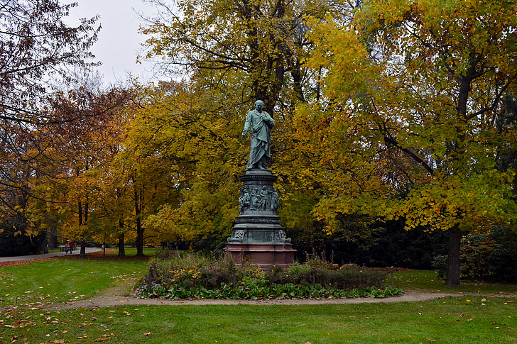 statue, Bøhmen, Tjekkiske budejovice, træer, løv, efterår, farver