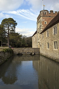 Ightham mote, abad pertengahan Berparit manor house, batu, bata, Jembatan, arsitektur, air