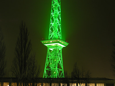 Tour hertzienne, Berlin, nuit, vert, enluminés, éclairage, vert fluo