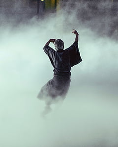 人, 男, 実行, ダンス, 雨, 霧, 水