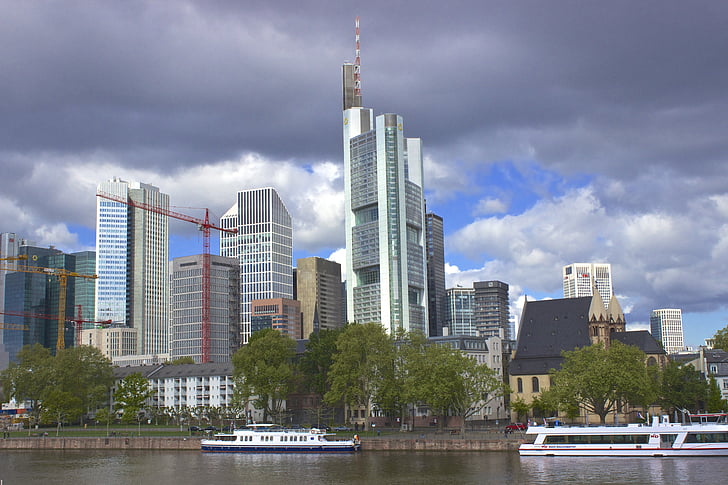 Frankfurt, Skyline, arkitektur, skyskrapor, Sky, stadsbild, skyskrapa