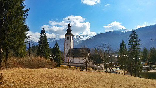 Bohinj, kirik, taevas, Alpes, pilved, puud, kevadel