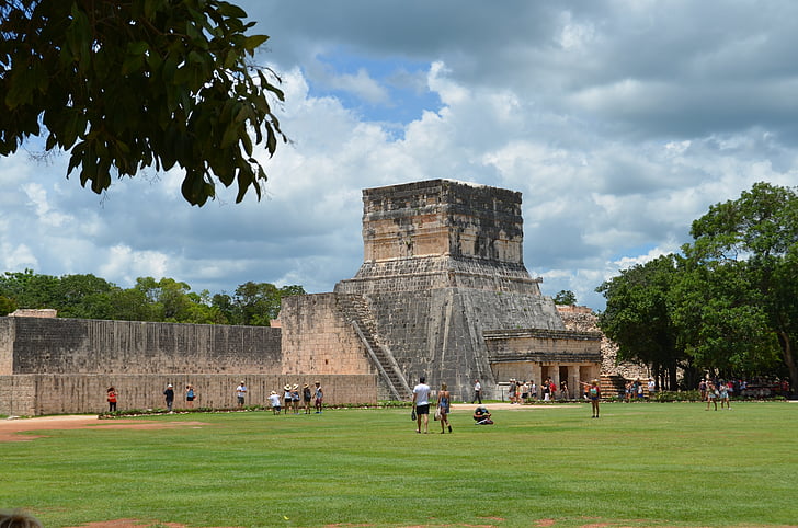 người Maya, Mexico, kim tự tháp