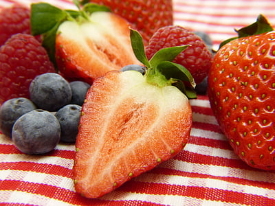 aardbeien, bosbessen, frambozen, fruit, gezonde, dieet, ontgiften