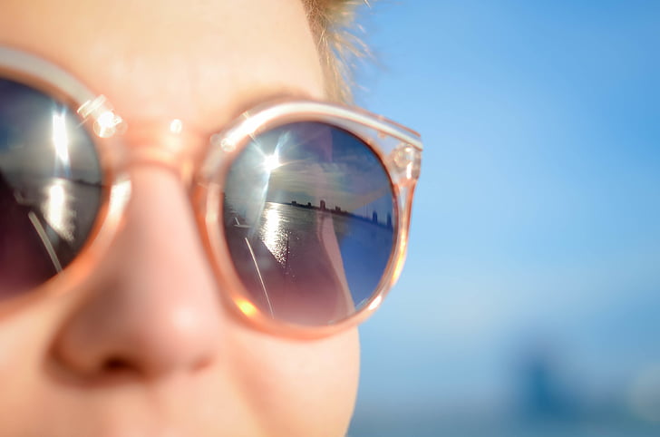 sea, sun, reflecting, woman, s, sunglasses, closeup
