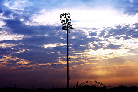 eső, Szent fény, a táj, Sky, a nap sugarai, stadion fények, Profil