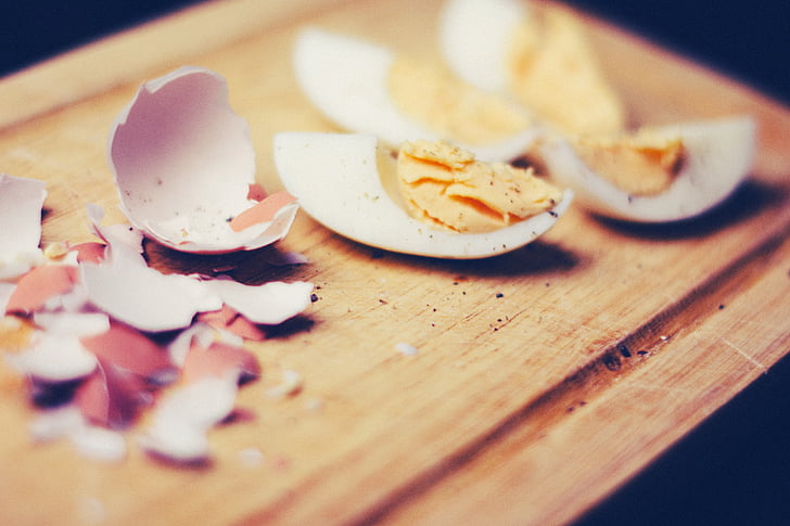 Закуска, Варено яйце, годни за консумация, яйце, черупки от яйца, яйчен жълтък, черупки от яйца