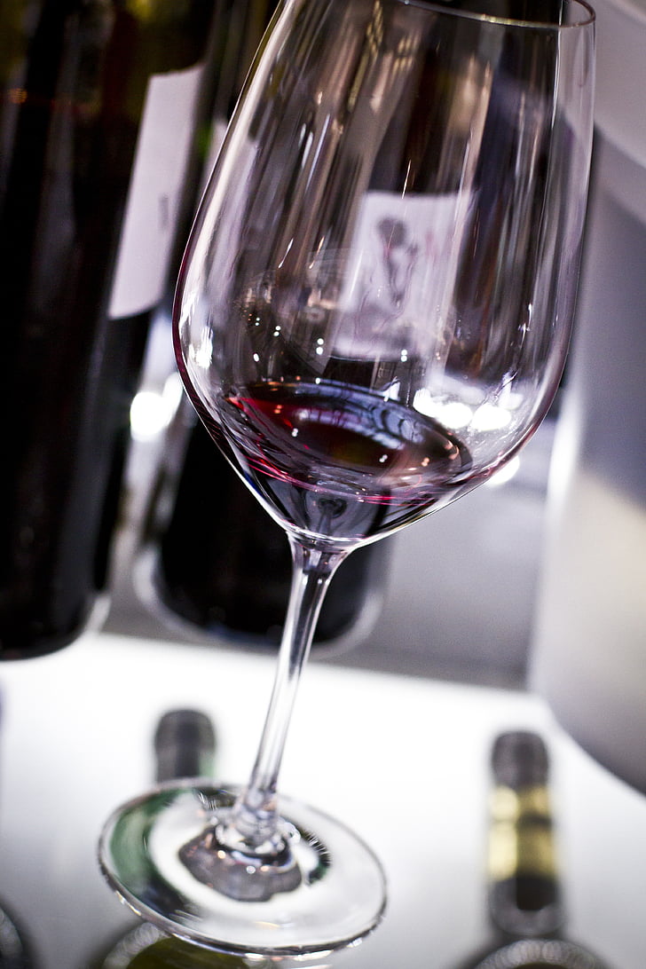 vino, staklo, grožđe, vinski podrum, vino u bačvama, boca, testovi