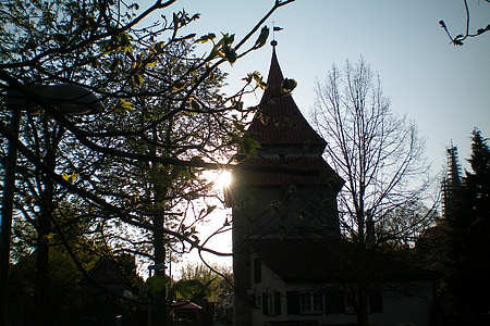 Ulm, zahajajoče sonce, somrak, stolp