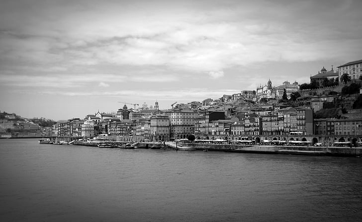 Porto, Portugalska, pristanišča, vino vrata, staro mestno jedro, turizem, zgodovinsko