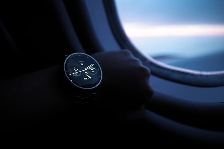 wristwatch, technology, time, watch, digital, smartwatch, motorola