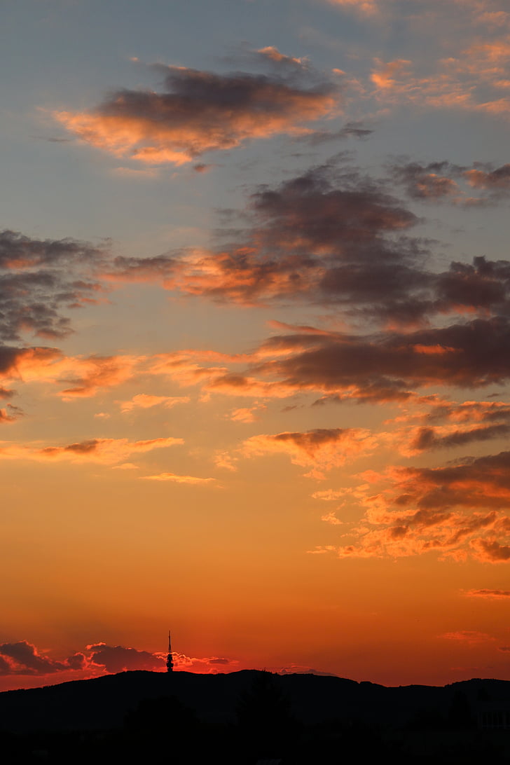 zachód słońca, czerwony, chmury, Chamois, Bratysława, nadajnik, pomarańczowy
