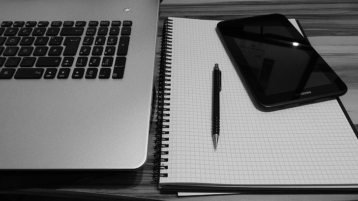 crno-bijeli, računalo, tipkovnica, prijenosno računalo, bilježnica, papir, olovka