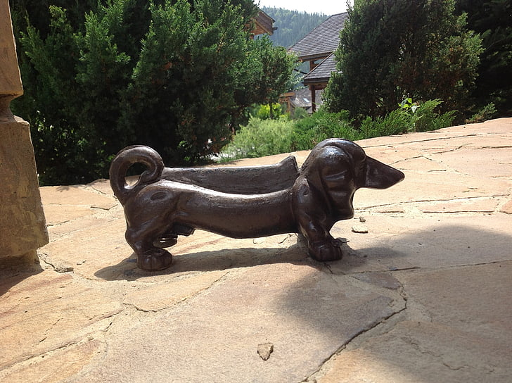 con chó, bức tượng, Gang đúc