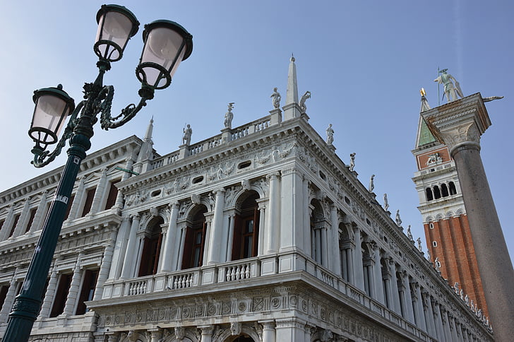Benátky, námestie svätého Marka, Steeple, Socha, Lampáš, Domov, Architektúra
